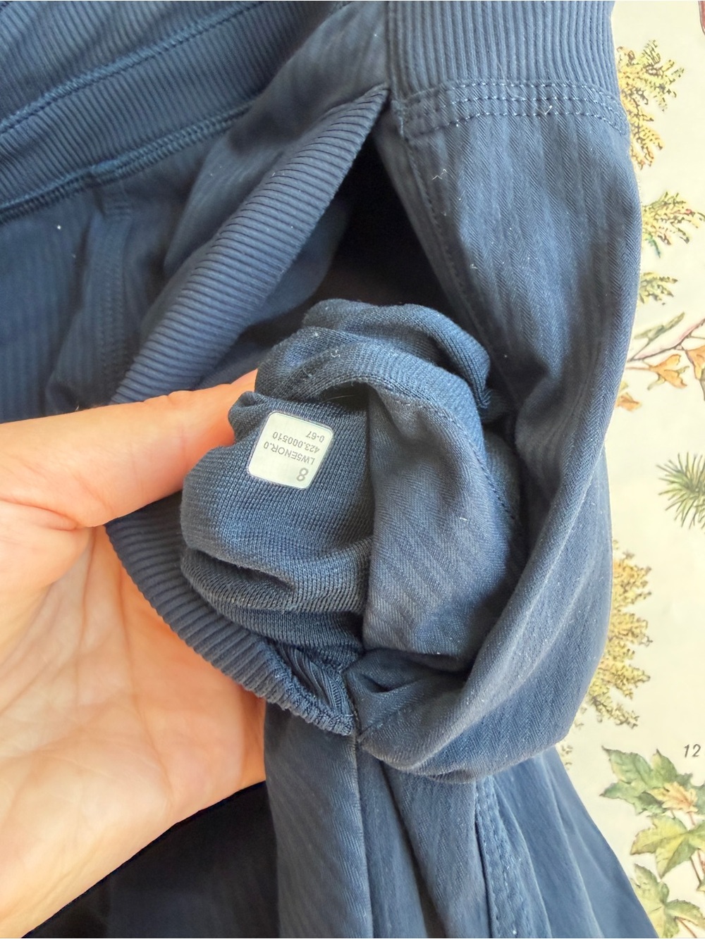 Lululemon Dance Studio Pant Navy Size 8 - Picture 6 of 6